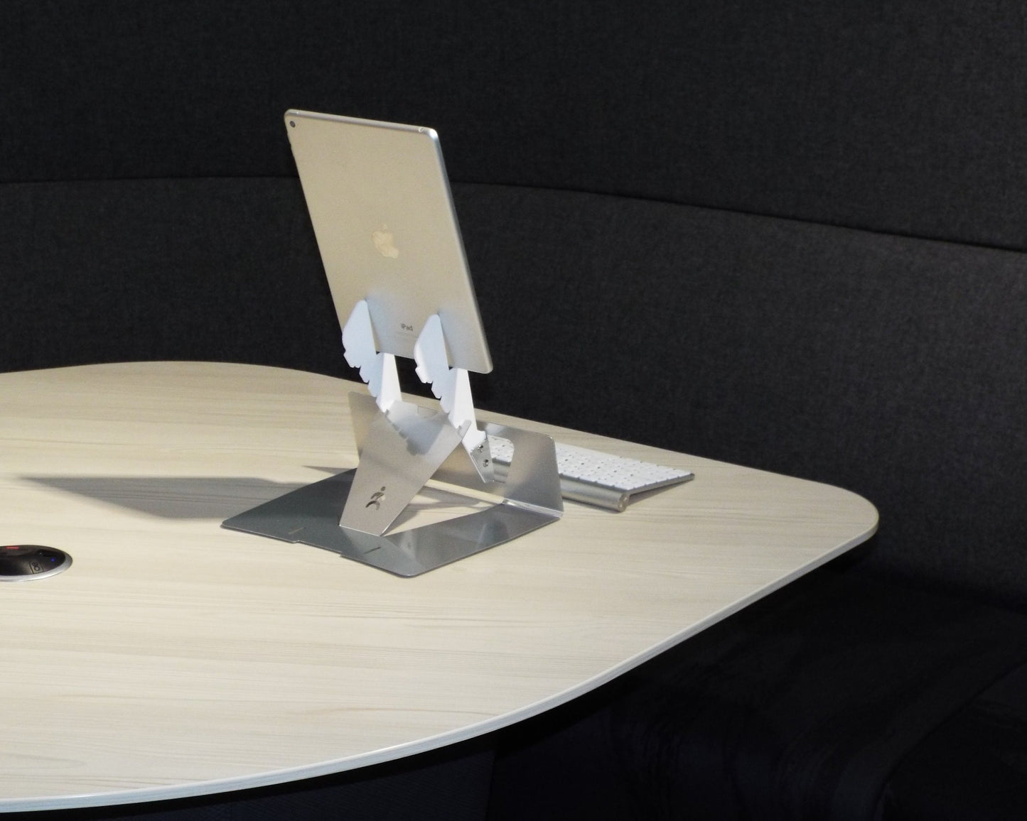 Arrow Tablet Stand